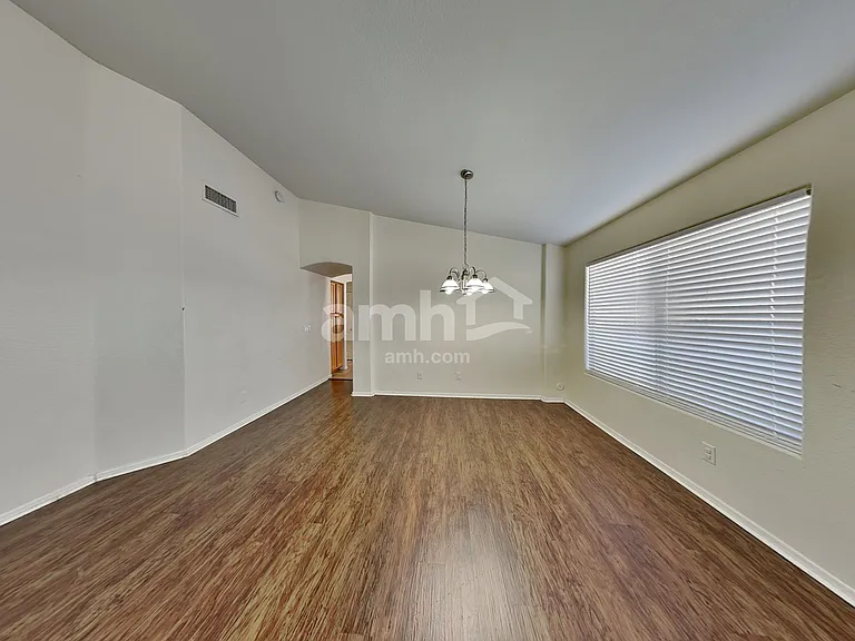 13964 N 133rd Ln — Photo 6