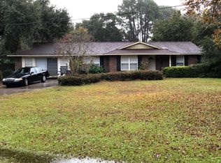 1501 Riverside Dr, Beaufort, SC 29902