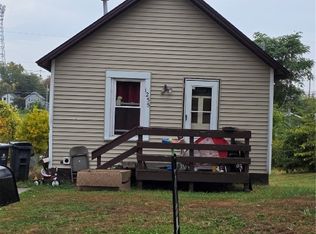 1255 20th Ave SW, Cedar Rapids, IA 52404
