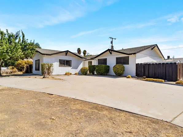2738 S Fairway Ct, Visalia, CA 93277