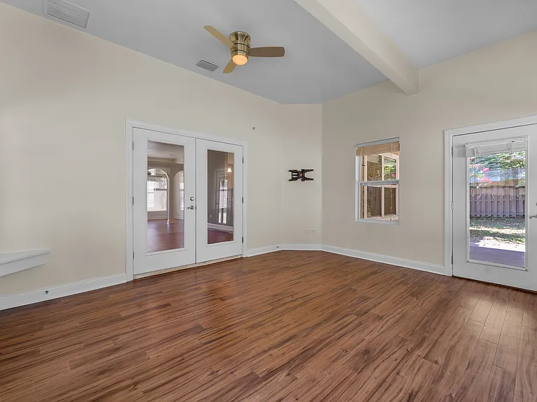 10538 Palmetto Blvd — Photo 30