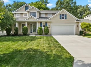 3589 Long Grove Dr SE, Kentwood, MI 49512