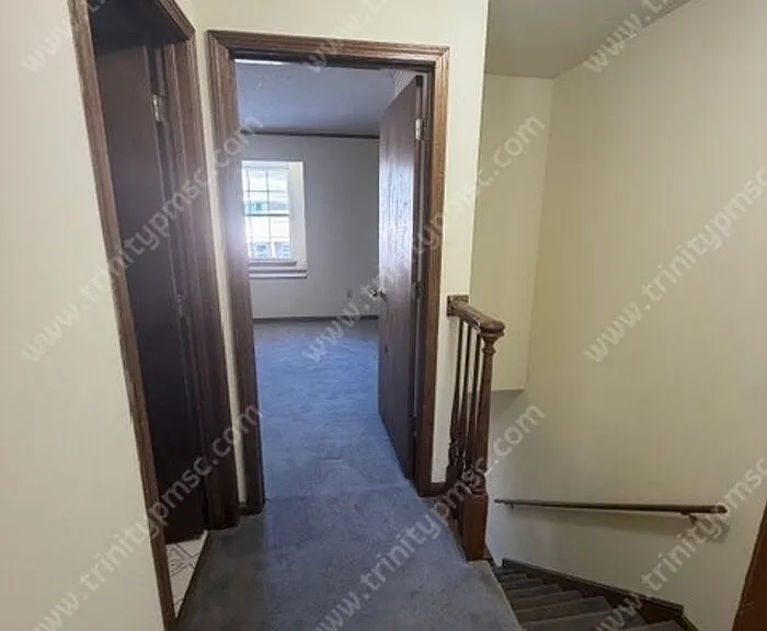 415 Nelson Dr #C — Photo 2