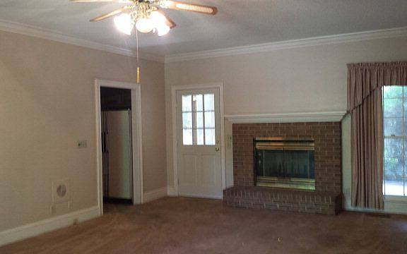 4th image of 170 Berkley Dr