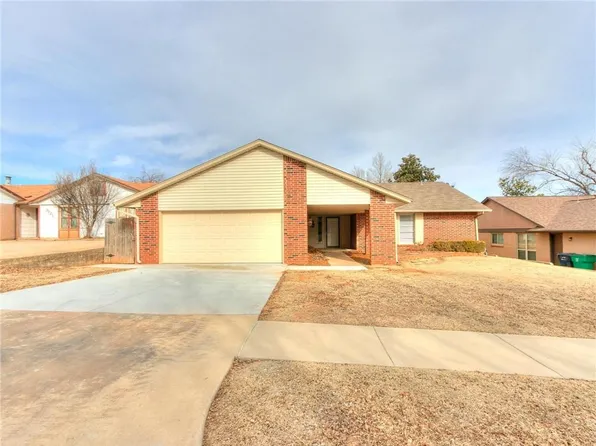 3725 NE 140th St, Edmond, OK 73013