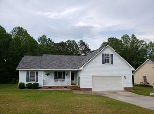 1311 Oak Knolls Dr, Fayetteville, NC 28314