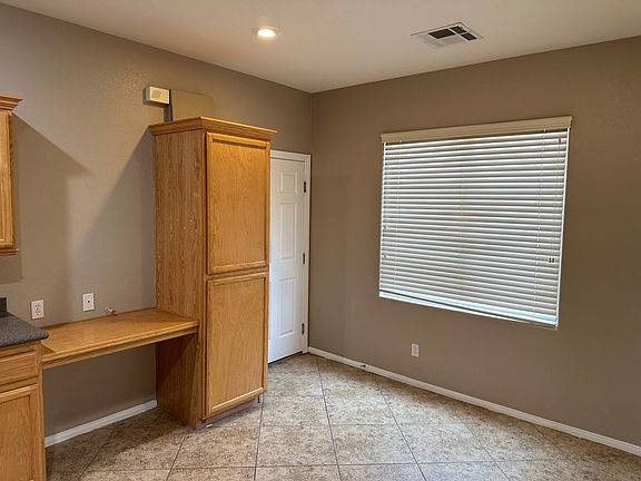 5th image of 11929 Kingfisher Daisy Ct
