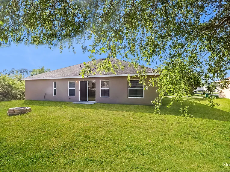 1219 SW Eleuthera Ave — Photo 15
