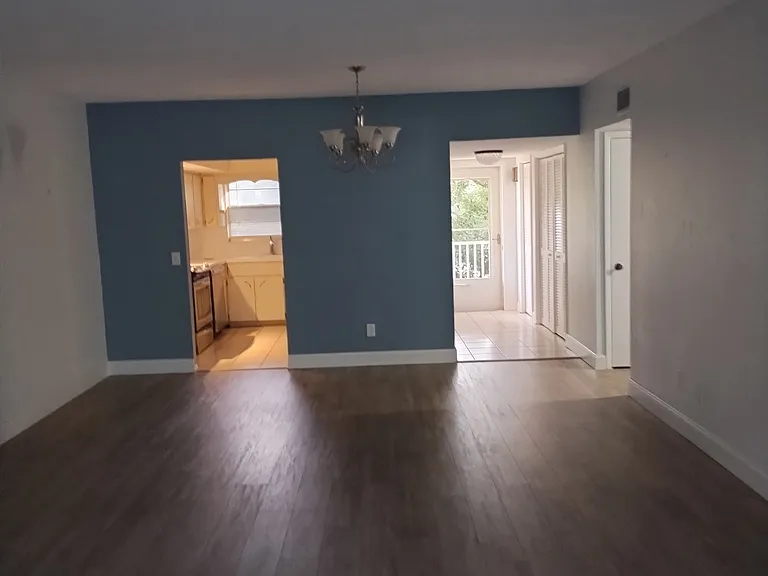 2440 World Parkway Blvd #56 — Photo 2