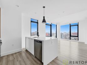 224 E 135th St