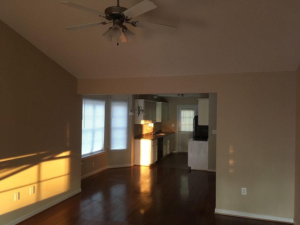 Living/Kitchen