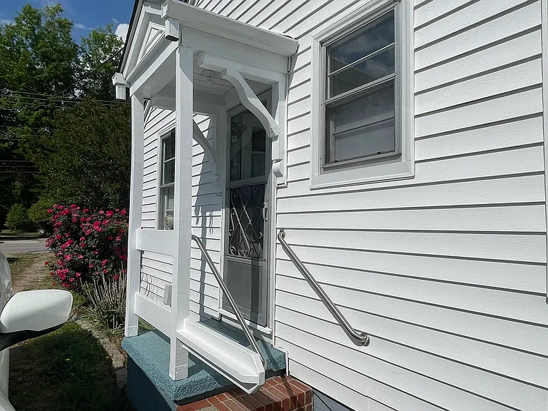 432 E 3rd St — Photo 5