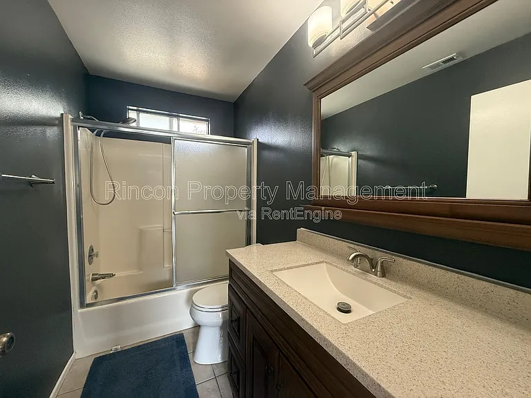 1540 Pyramid Ave — Photo 14