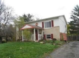 210 W Holly Ave, Sterling, VA 20164