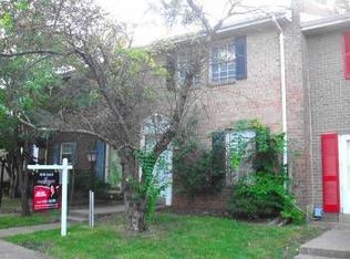 114 E Concord Ct, Sterling, VA 20164