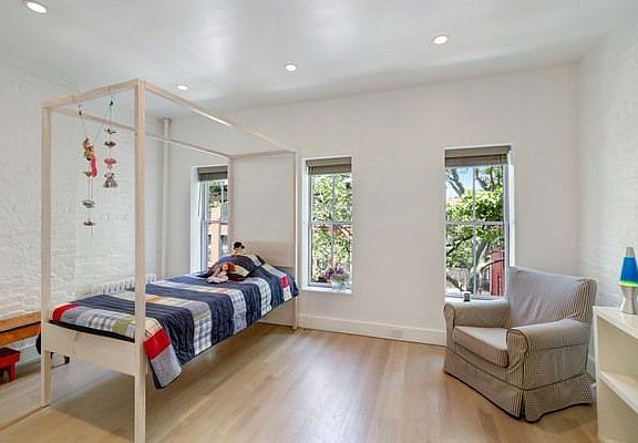 4th image of 414 Degraw St #2