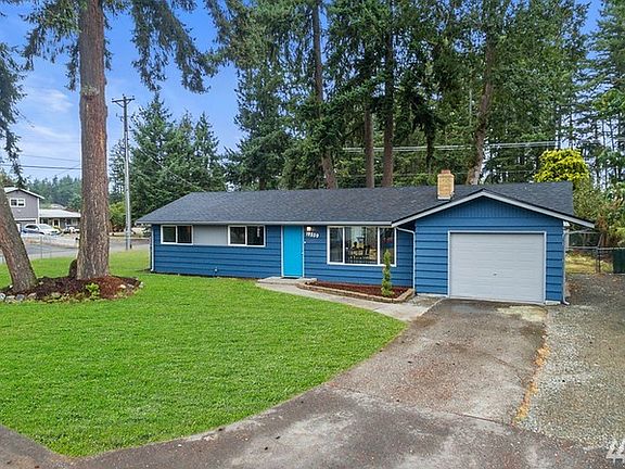 2nd image of 19209 Aurora Dr E
