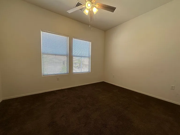 10717 Dover Creek Ave — Photo 15