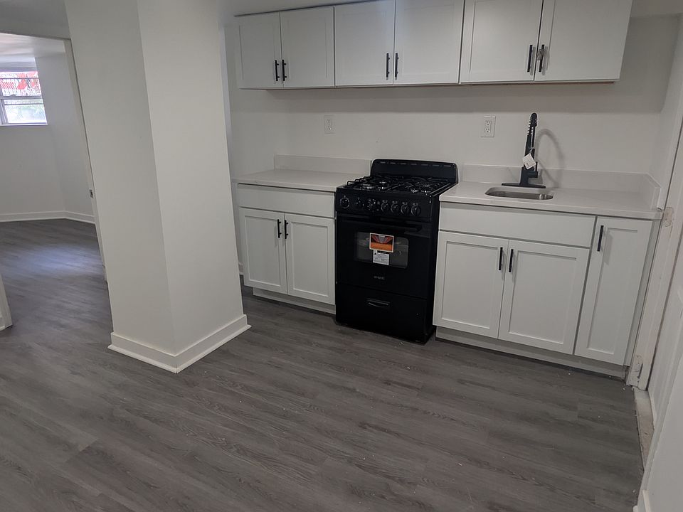 1st image of 2622 N Central Park Ave #B