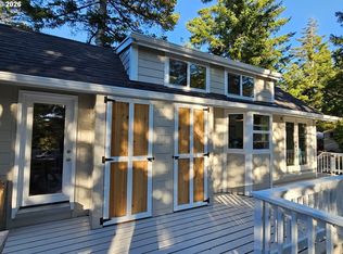 39 Easy St, Florence, OR 97439