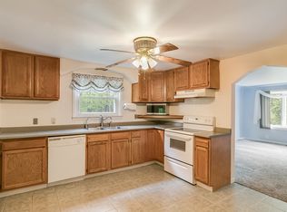 20621 Clark Rd, Belleville, MI 48111