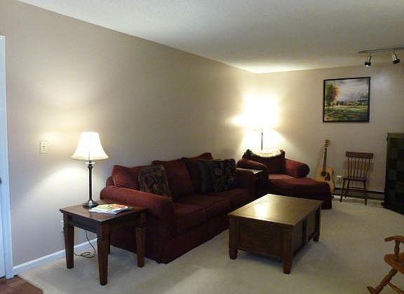 4th image of 908 Newdale Cir