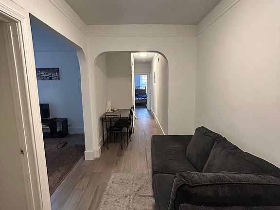 2nd image of 3000 Valentine Ave #3E-2