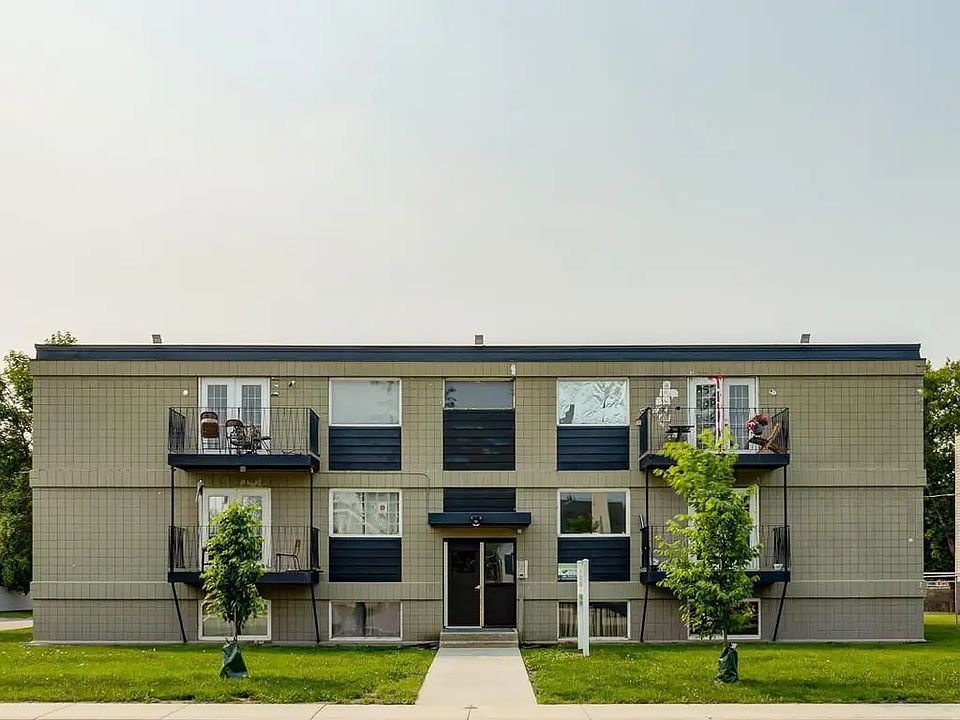 1st image of 295 12th St E #501395