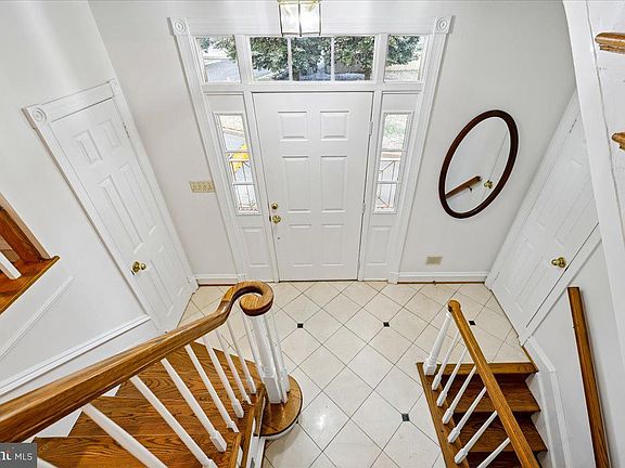 3rd image of 9725 Whitley Park Pl #Townhouse 6