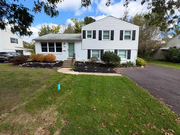 1127 Emerald Ave, Lansdale, PA 19446