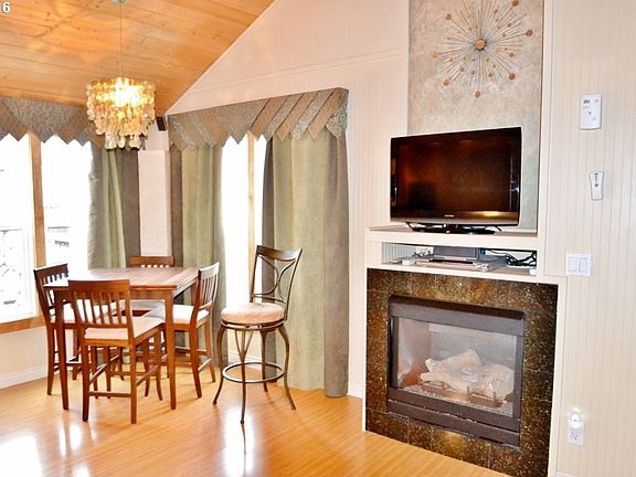 4th image of 11824 N Jantzen Dr