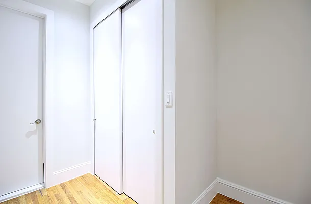 Rented by Julianna Realty Corp | media 18