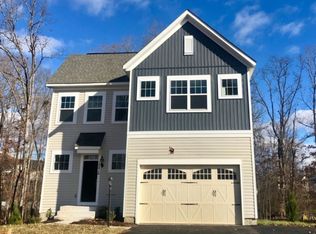 10416 Golden Aster Ct, Bristow, VA 20136