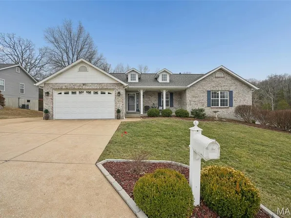 61 Ashford Pl, Festus, MO 63028