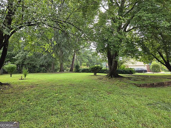 4th image of 3560 Sandhill Dr SE