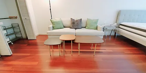 Rented by R New York
