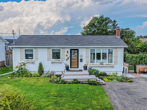2nd image of 43 Ranna Dr