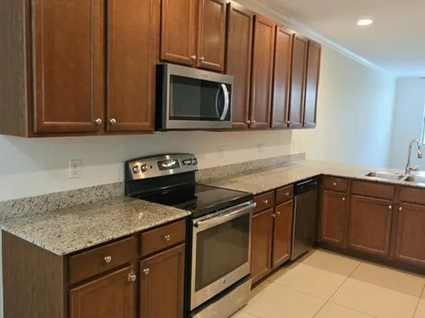 2723 NE 14th St #2, Pompano Beach, FL 33062