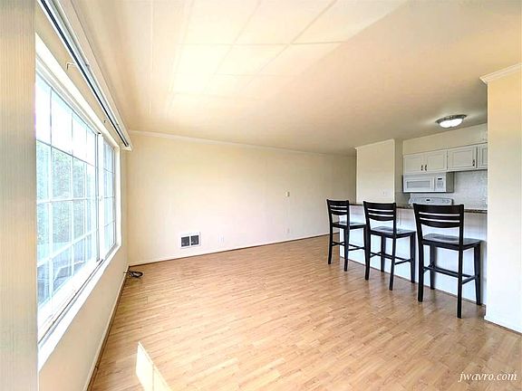 3rd image of 2261 Sacramento St APT 104