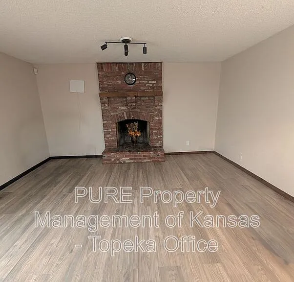2605 SW Osborn Rd — Photo 7