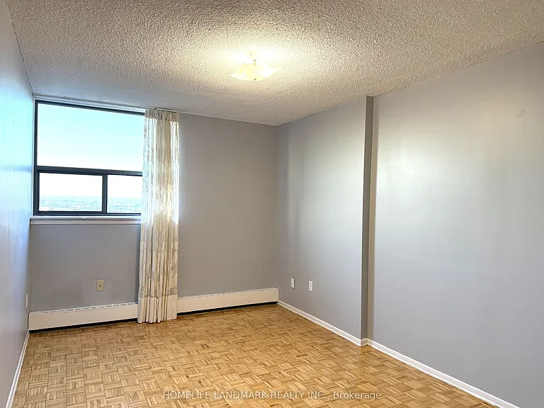 100 Wingarden Ct #1701 — Photo 32