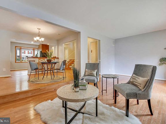 3rd image of 1733 Redgate Farms Ct