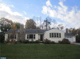 4 Breeze Hill Rd, Wilmington, DE 19807