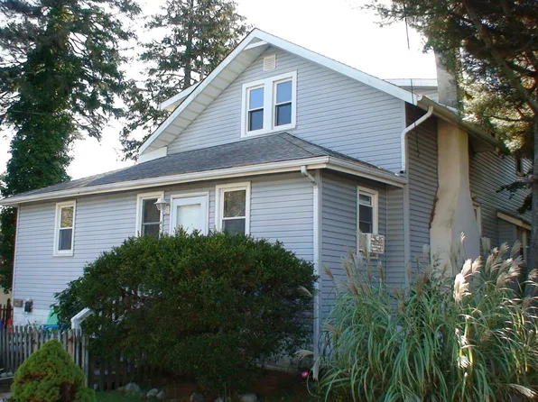 40 Delaware Ave, Somers Point, NJ 08244