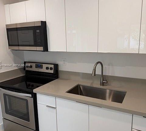 5th image of 11615 SW 142nd St