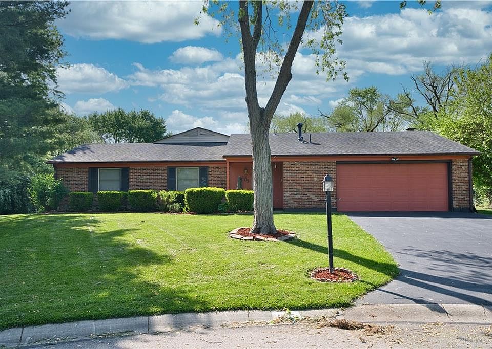 1st image of 105 Graywood Ct