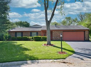 105 Graywood Ct, Dayton, OH 45458