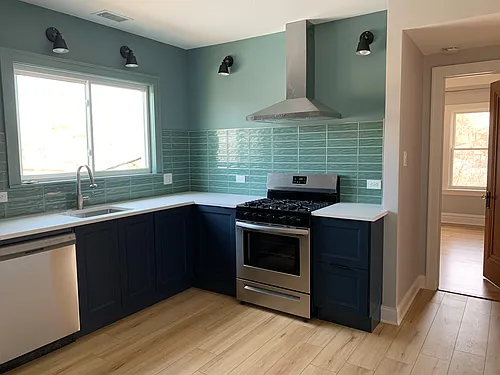 4906-08 W Cornelia Ave #2R Photo 1