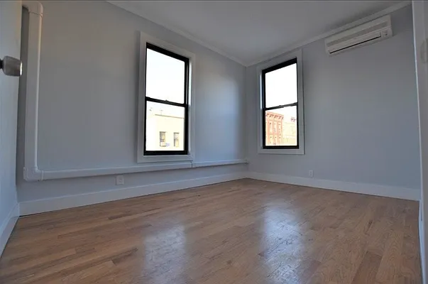 Rented by Compass | media 9