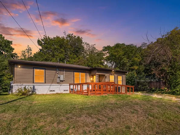 1210 Pollard St, Greenville, TX 75401